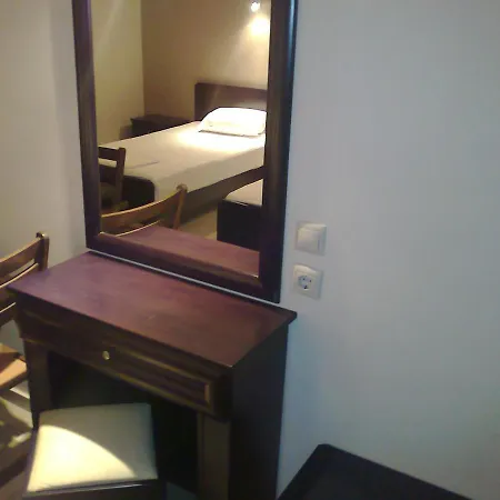 Marilena Luxury * Neoi Poroi