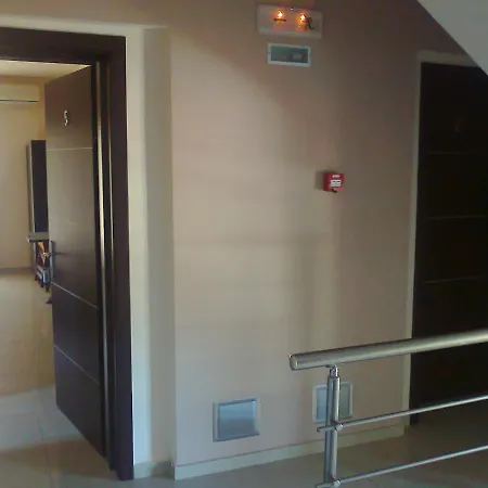 Marilena Luxury Neoi Poroi